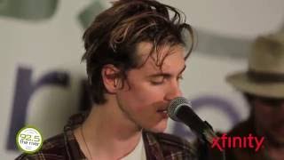 Houndmouth perform &quot;Sedona&quot;