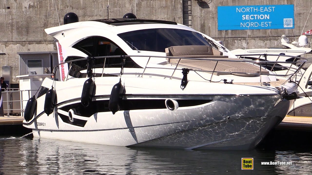 Cobrey 52 Luxury Yacht Walkaround - Deck Interior Tour