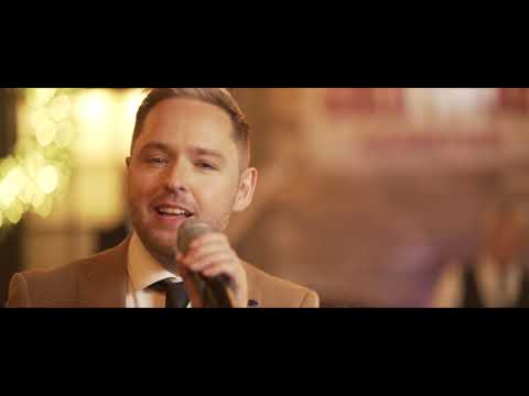 The Road To Christmas - Derek Ryan