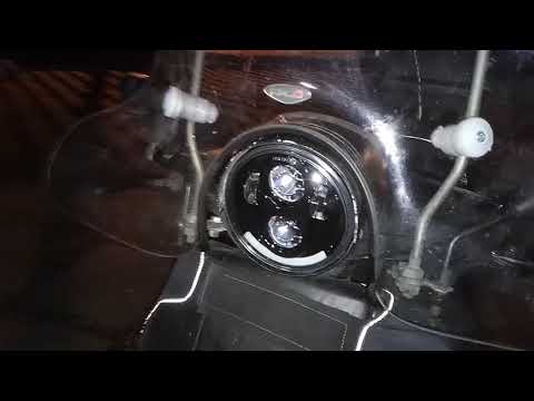 Piaggio Cosa con faro a led anteriore - Harley full led front light on Piaggio Vespa Cosa
