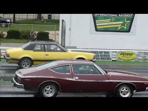 AMC RACES 2018-Cordova,IL-Street-Rd 2-1974 Matador X vs 1972 Hornet