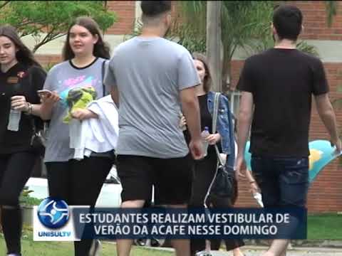 Estudantes de SC realizam vestibular de verão da Acafe