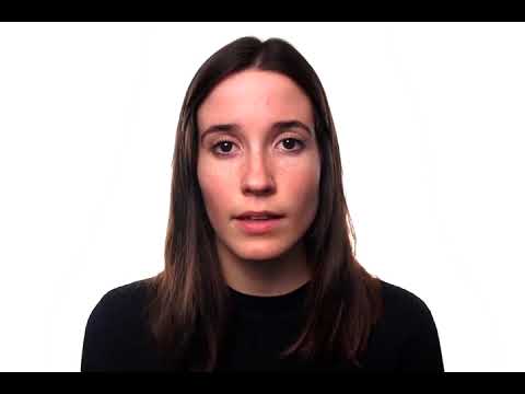 How to pronounce MARINA (Marina) in French