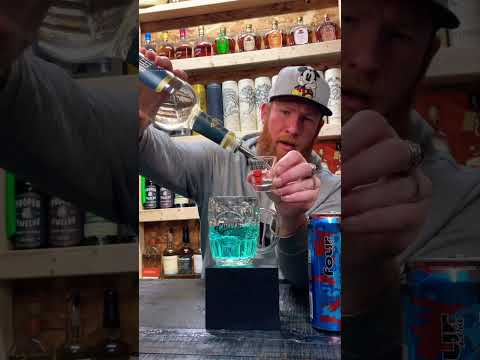 Everclear 190 Proof Vodka X Blue Razz Four Loko ???????? #liquor #mixeddrinks #shots #bartender