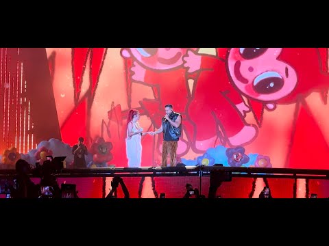 Karol G & Romeo Santos - X Si Volvemos @ Estadio Hiram Bithorn, San Juan Puerto Rico - 4K