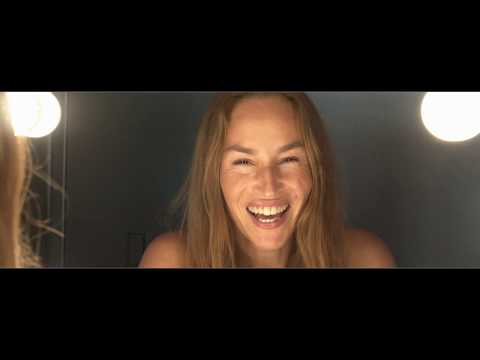 Interview de Vanessa DEMOUY par Camron LAMART pour LE REFLET DU MIROIR