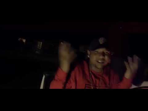 Robaloo frans-  No Buska Beef (official video)