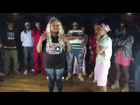 Lady Stax vs Princess Bee