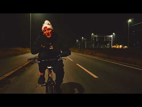 3STYLE-KURCZAK Z ROŻNA (WIDEO)