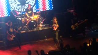 Richie & C.J. Ramone + Mariano Martínez 77 + Seba Expulsado (Teatro Flores) 04/02/2017 - 5 Temas HQ