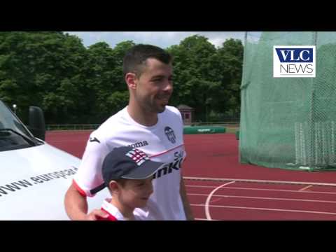 Politscope - Aficionados asturianos saludan a Javi Fuego en Speyer (12/07/2013)