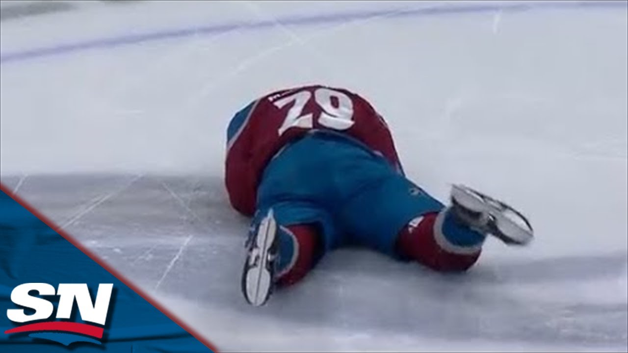 Vidéo: Nathan MacKinnon dans une MARE de SANG!!!