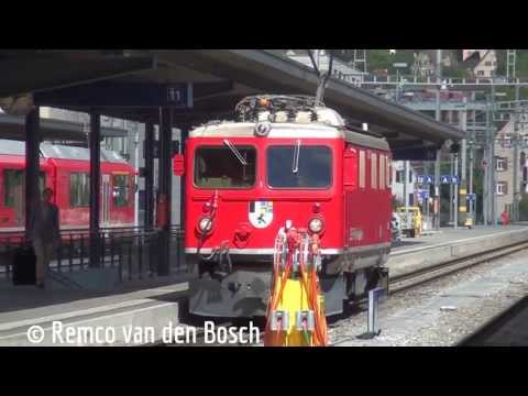 Die Rhätische Bahn in Bahnhof Chur 9 september 2013