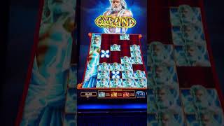 Playing Zeus slot machine chasing 123,000$ and got a bonus with free-play #casin