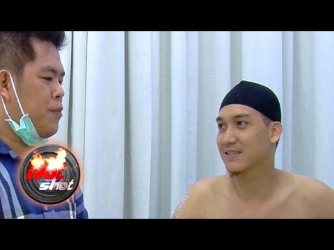 Hot Shot Seru: Tobat, Egi John Hapus Tato di Badan - Hot Shot 20 November 2016