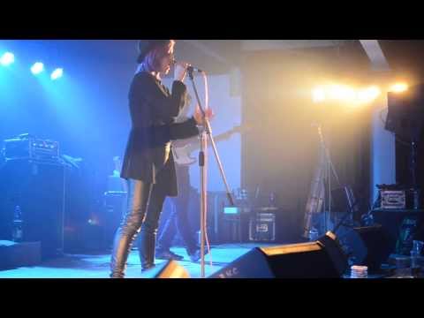 Nanosféra - Intro ( S čerty nejsou žerty ) + Patříme nahoru live