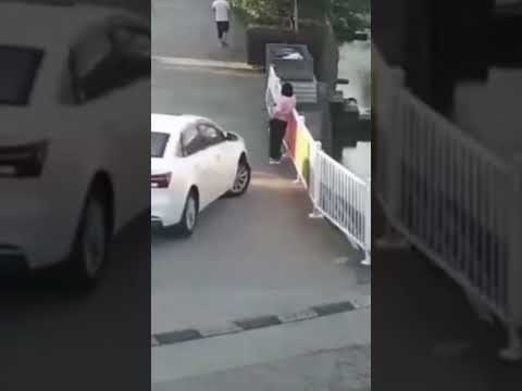 When your guardian angel is working overtime.👼#closecall #nearmiss#fails#accident #lucky #distracted