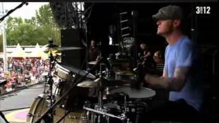 Lifehouse - Falling In  live (pinkpop 2011)