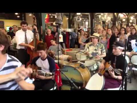 Showarama Hot Trio + 3 - Gypsy Jazz 2