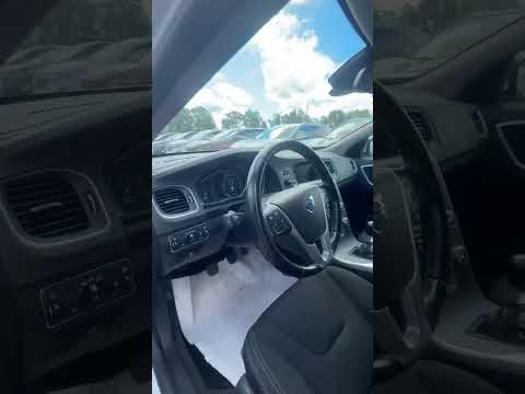 фото volvo v60 i рестайлинг 0