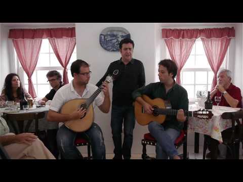 Helder Moutinho "O Que Sobrou da Mouraria" Live in Lisboa