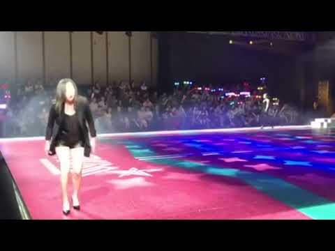 Model FALLS during a Chinese Fashion Show (June 2019)