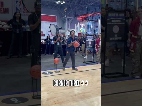 Speed is looking GAME 7 ready at Fanatics Fest!