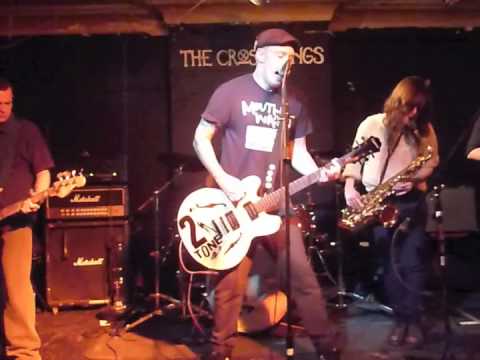 THE STERILIZERS - SOUTH LONDON STORY @ THE CROSS KINGS