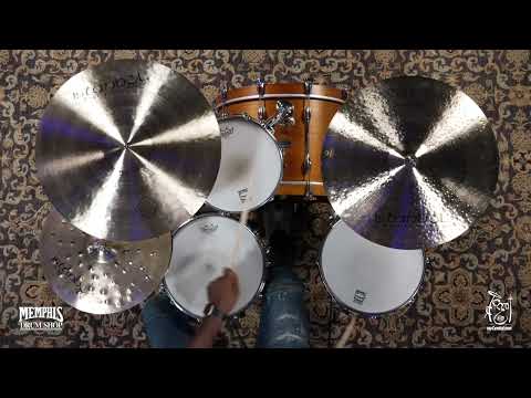 Istanbul Agop 22" Traditional Medium Crash Cymbal - 2094g (MC22-1100423N)