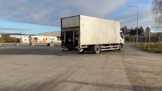 Volvo FL4*2 box truck | Image 4 - Autoline
