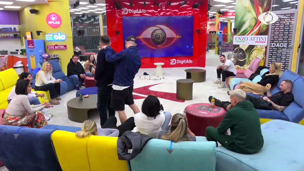 Loja me dënime/ Romeo godet në të pasme banorin e tij të preferuar