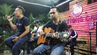Download lagu Ello - Pergi Untuk Kembali (cover by Dinner Session) mp3