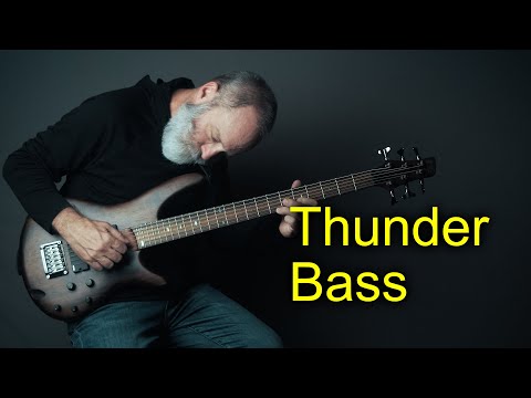 I Play a Massive Ambient Bass Soundscape (Ibanez SRC6)