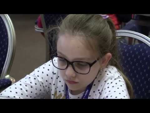 D10 1.2 .  Bujnová Dominika - WCM Novomeská Karin 0 - 1