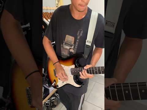 Amplificador de R$4000 vs de R$300😱 #bosskatana #guitarra #blues #sheldon #guitar #brazil #shorts