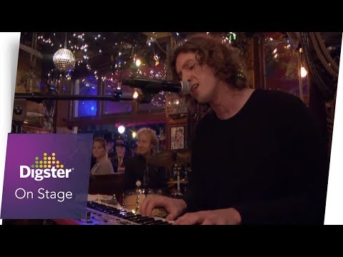 Dean Lewis  - Waves (live bei Ina's Nacht 11.11.2017)