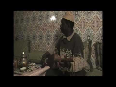 Tea w/ Maalam Mahmoud Guinea in Essaouira 12.23.09 Pt. 2