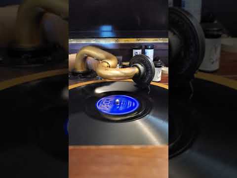 Hooray for Spinach - (Vocal Four Modernaires) Paul Whiteman's Swing Wing  Decca Records #2418