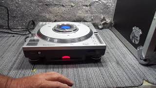 Video thumbnail for DEMO of TECHNICS SL-DZ1200 DIRECT DRIVE DIGITAL TURNTABLE FOR SALE by SOHOAUCTION