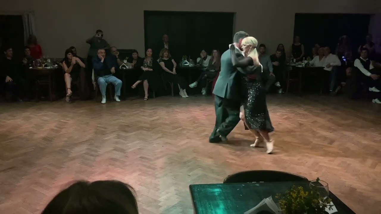 Alejandra Mantiñan & Alejandro Lazzaro  Pedacito de Cielo (Miguel Caló )Vals