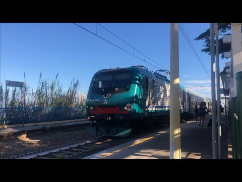 RARA E464.031 In Testa Con Carrozze MDVE E Semipilota UIC Sulla Stazione Di Zambrone!