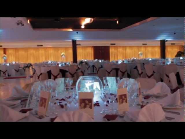 Vídeo relacionado con JYSNOW 36 Piezas Velas de Cumpleaños en Forma de Lápiz, Largas Cilíndrico Elegantes con Soporte de Base de Plástico Velas Cumpleaños, para Pasteles para Cumpleaños, Bodas, Fiesta, Decoración (negro)