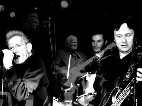 Rock Ola & Charades: Sydän Paholaisen