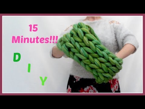 Arm Knit Scarf Tutorial (cowl/infinity scarf)