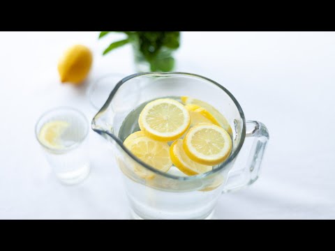 Je li voda s limunom zaista zdrava za naš organizam? Jedna žena pronašla je odgovor