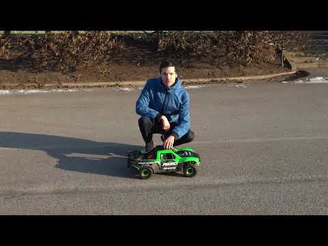 Postavte se na start závodů FPV RC aut pro malé i velké