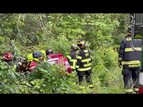 Crash shuts down all lanes of Route 128 on North Shore