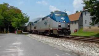 preview picture of video 'Amtrak's Capitol Limited Rolls Through Boyds, Md. Twice a Day'