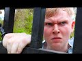 PSYCHO FAN CRASHES EASTER