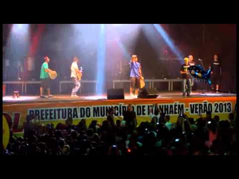 ASSISTA Jeito Moleque empolga público no primeiro dia de shows na Jaime de Castro